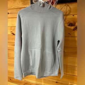 Lululemon men’s sweatshirt